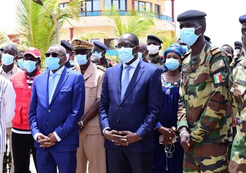 Covid 19: Visite du ministre de la Santé au centre de guéreo en compagnie du ministre des forces arm