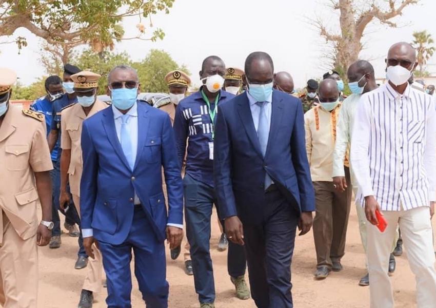 Covid 19: Visite du ministre de la Santé au centre de guéreo en compagnie du ministre des forces arm